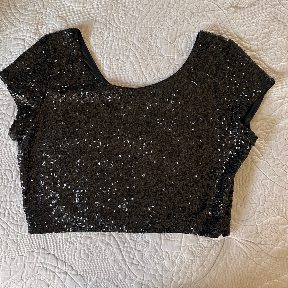 Black Sequin Top Express Size Large NWT